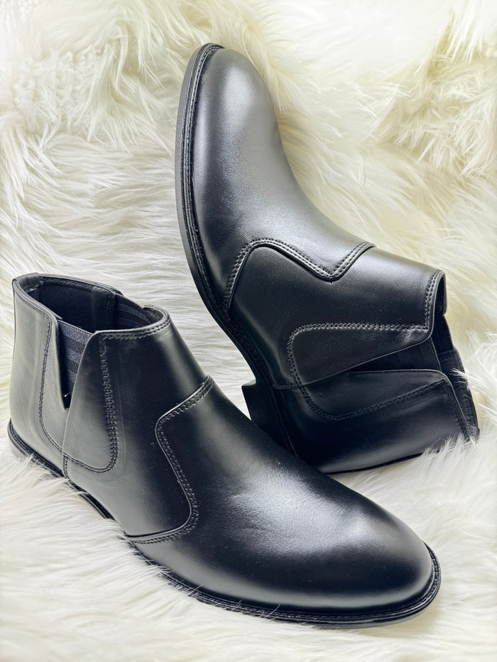 Leather upper with rubber sole