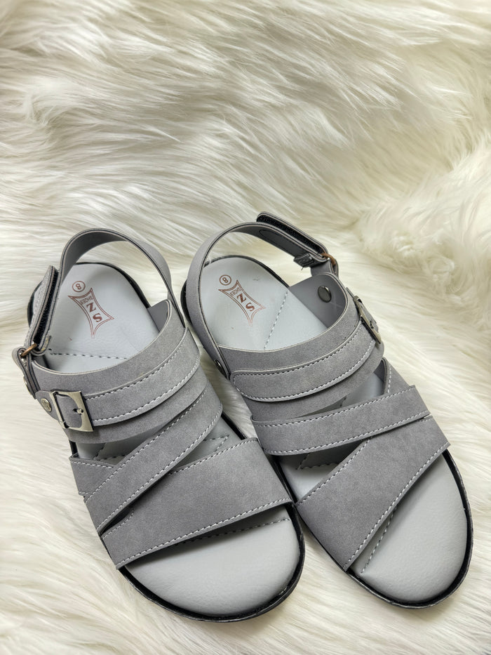 Sandle and also become slipper