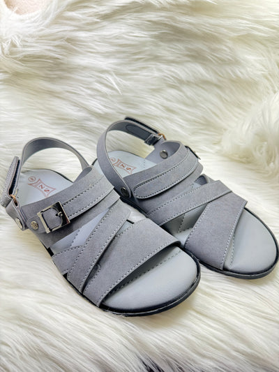 Sandle and also become slipper