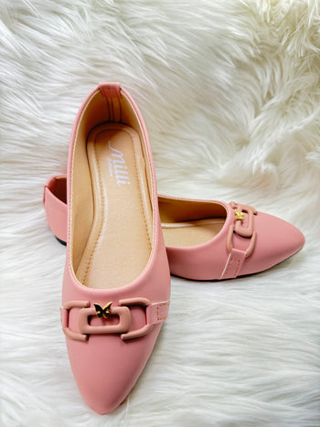 Bold black,SWEET Pink- the perfect pair for Every step