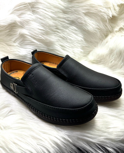 Medicated shoes for daily usage to feel comfortable