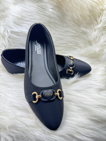 Wear black to feel comfortable.... with style